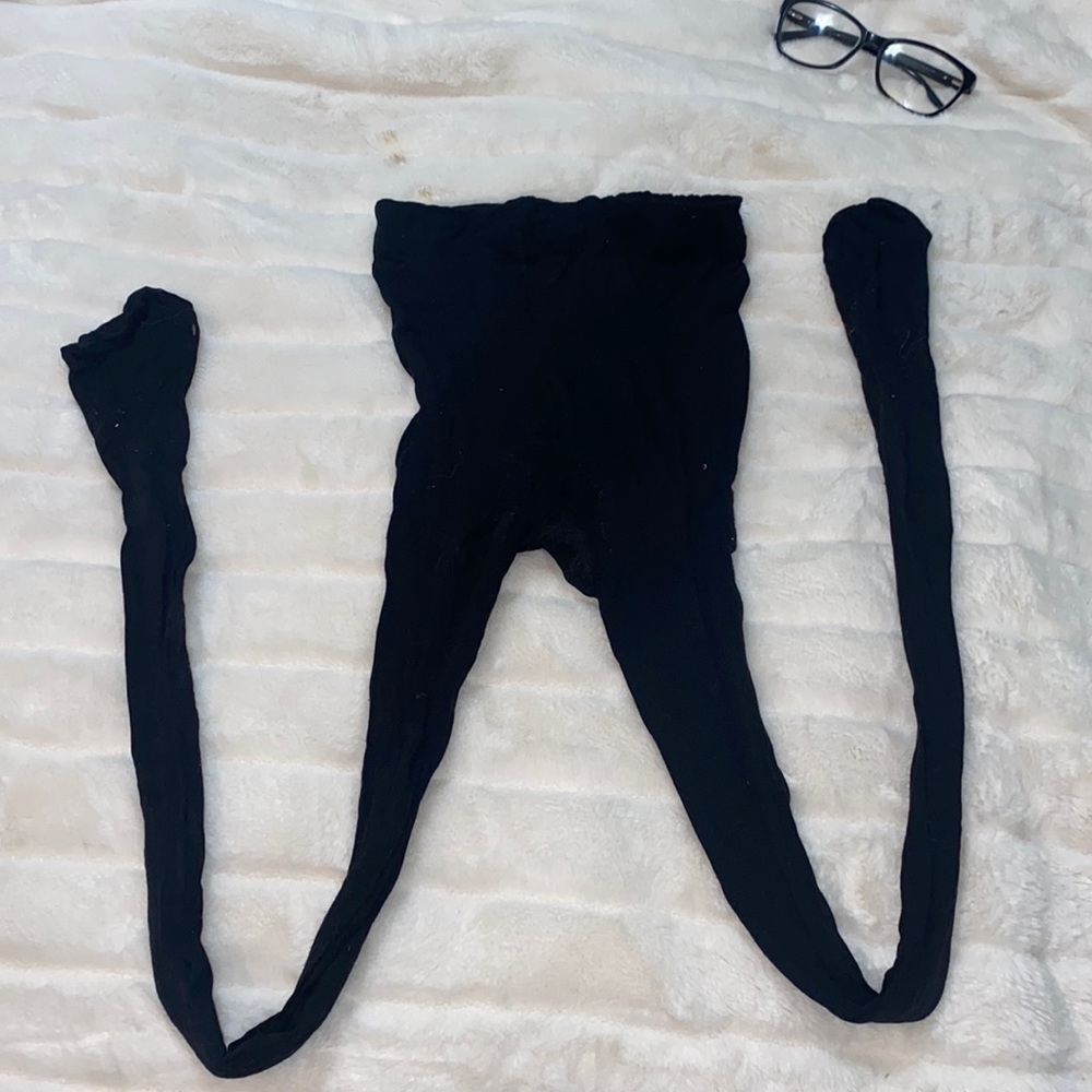 NNWOT Sheer Black Pantyhose